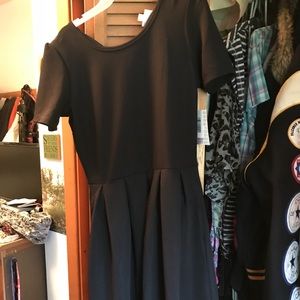 Lularoe Amelia Medium Black